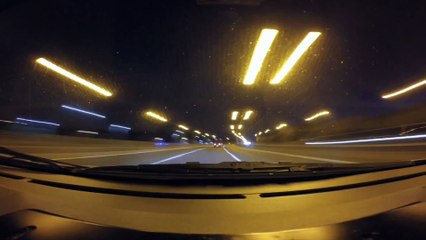 Penampakan Hantu pocong di jalan raya