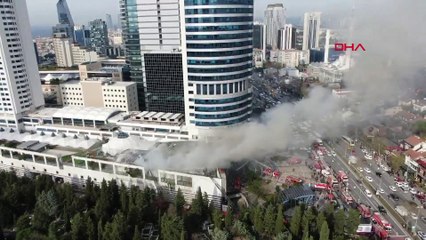 Levent'te çıkan AVM yangını kontrol altında
