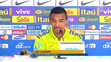 Luiz Gustavo comenta posição em aberto no meio-campo