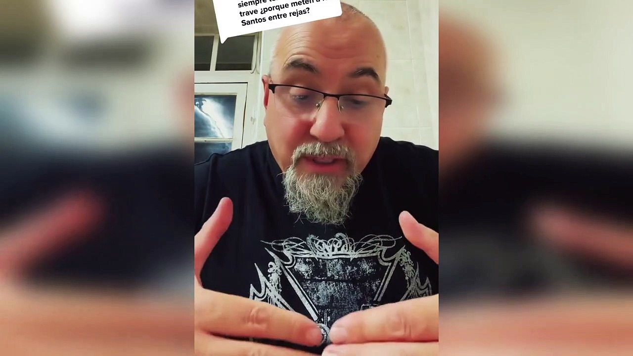 ¿Por qué los Santos los ponen entre rejas, en los Templos? - P. Juan Molina