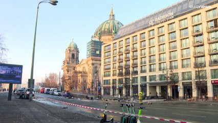 Report: Berlin aquarium explodes, killing 1,500 tropical fish and causing water damage