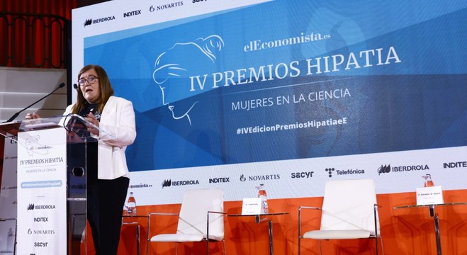 Teresa Riesgo (Innovación): Necesitamos referentes femeninos para atraer a las jóvenes a la ciencia - IV Edición de los Premios HIPATIA