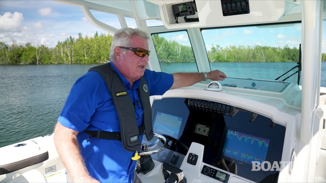 Boating Spotlight: Sailfish 312 CC