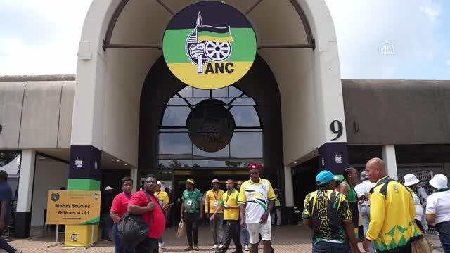 JOHANNESBURG - Afrika Ulusal Kongresi yeni parti lideri seçmek üzere kongre düzenledi