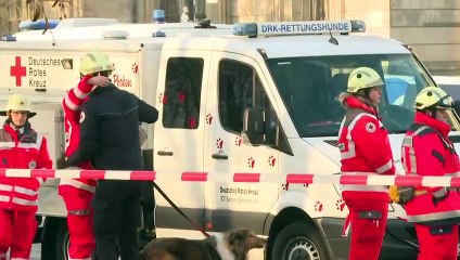 Acuario gigante estalla en un prestigioso hotel de Berlín