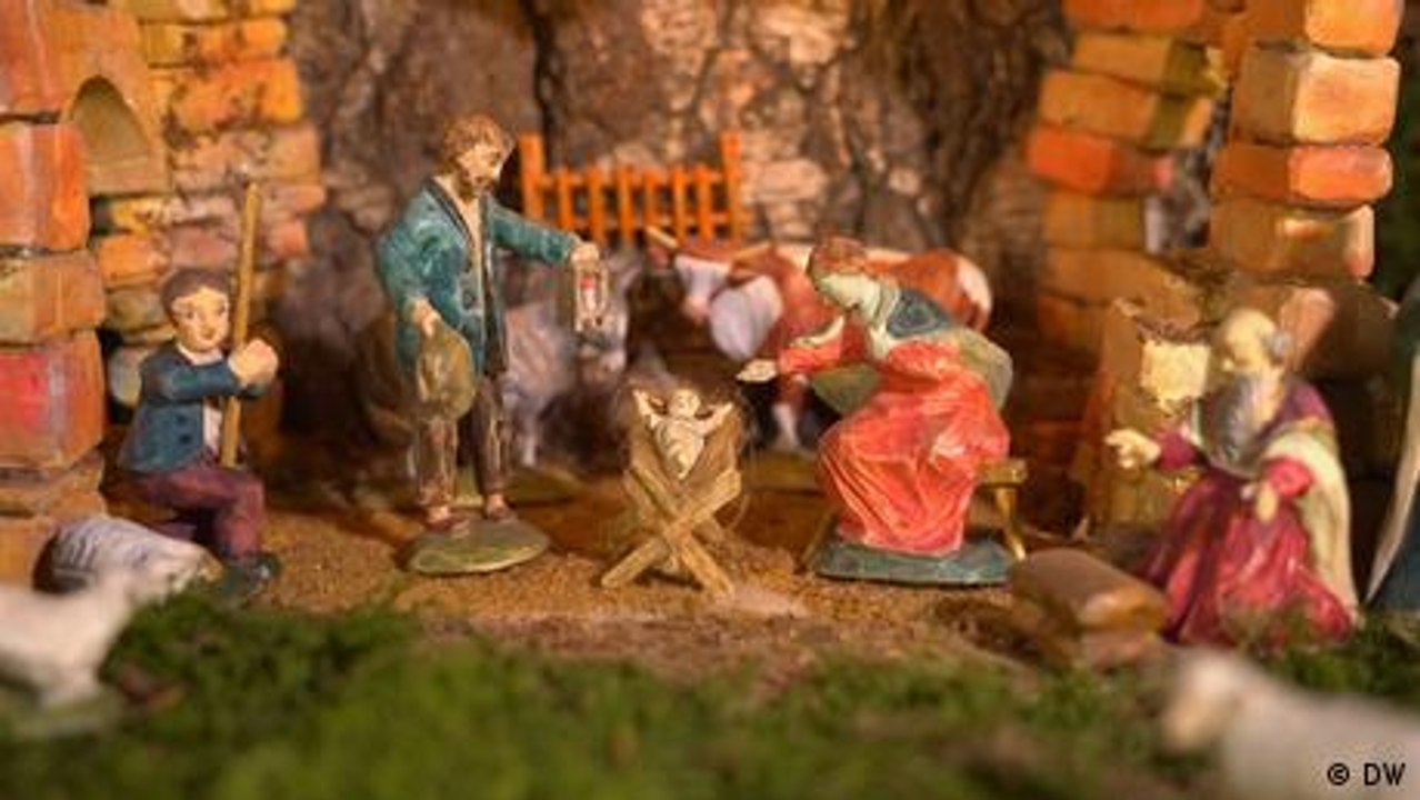 Die größte handgeschnitzte Weihnachtskrippe der Welt