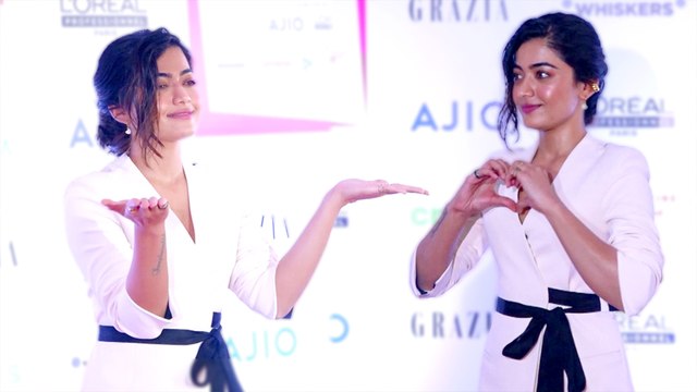 रश्मिका मंदाना ने अवार्ड शो में अपने क्यूट अंदाज में फिर जीत लिया सभी का दिल