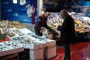 İstanbul'da balık tezgahlarının en ucuz balığı 70 TL ile hamsi oldu