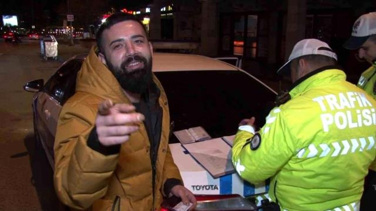 Kadıköy'de denetime takılan vatandaştan ilginç tepki: "Düzeleceğiz ağabey yapacak bir şey yok"