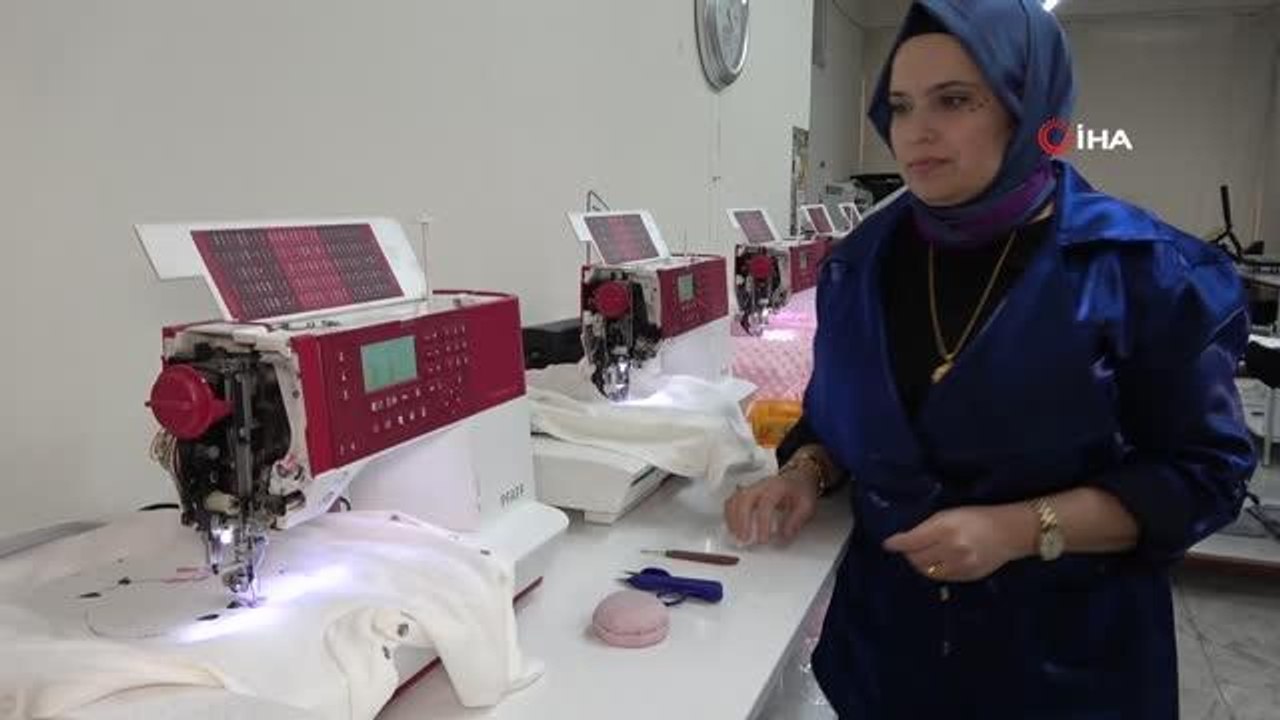 3 çocuk annesinin dijital baskı makinası ile ha...