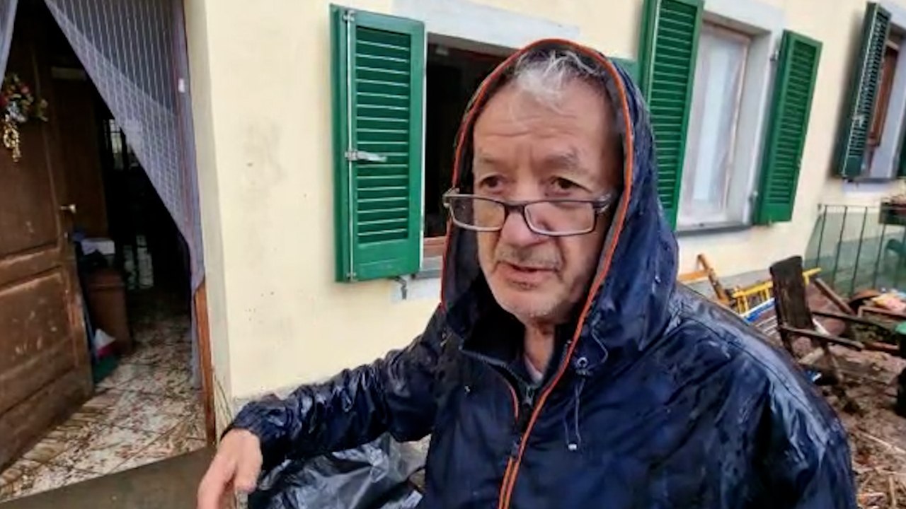 Pistoia, torrente nelle case. Salvati anziani e bambini
