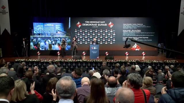 Türk Demokrasi Vakfı'nın Düzenlediği Demokrasi Şurası... Kılıçdaroğlu: Bu Mücadele Bir Hak Mücadelesidir.