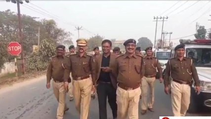 अररिया: निकाय चुनाव को लेकर एसडीओ के नेतृत्व में शहर में निकाला गया फ्लैग मार्च