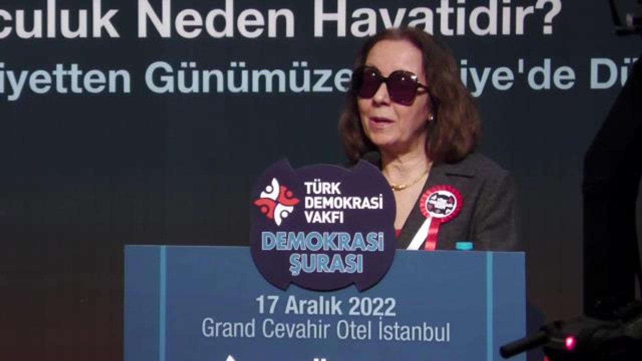 Türk Demokrasi Vakfı'nın Düzenlediği Demokrasi Şurası... Serap Yazıcı: "Gezi Parkı Protestolarından İtibaren Türkiye, Hukuk Devletinden Hızla...