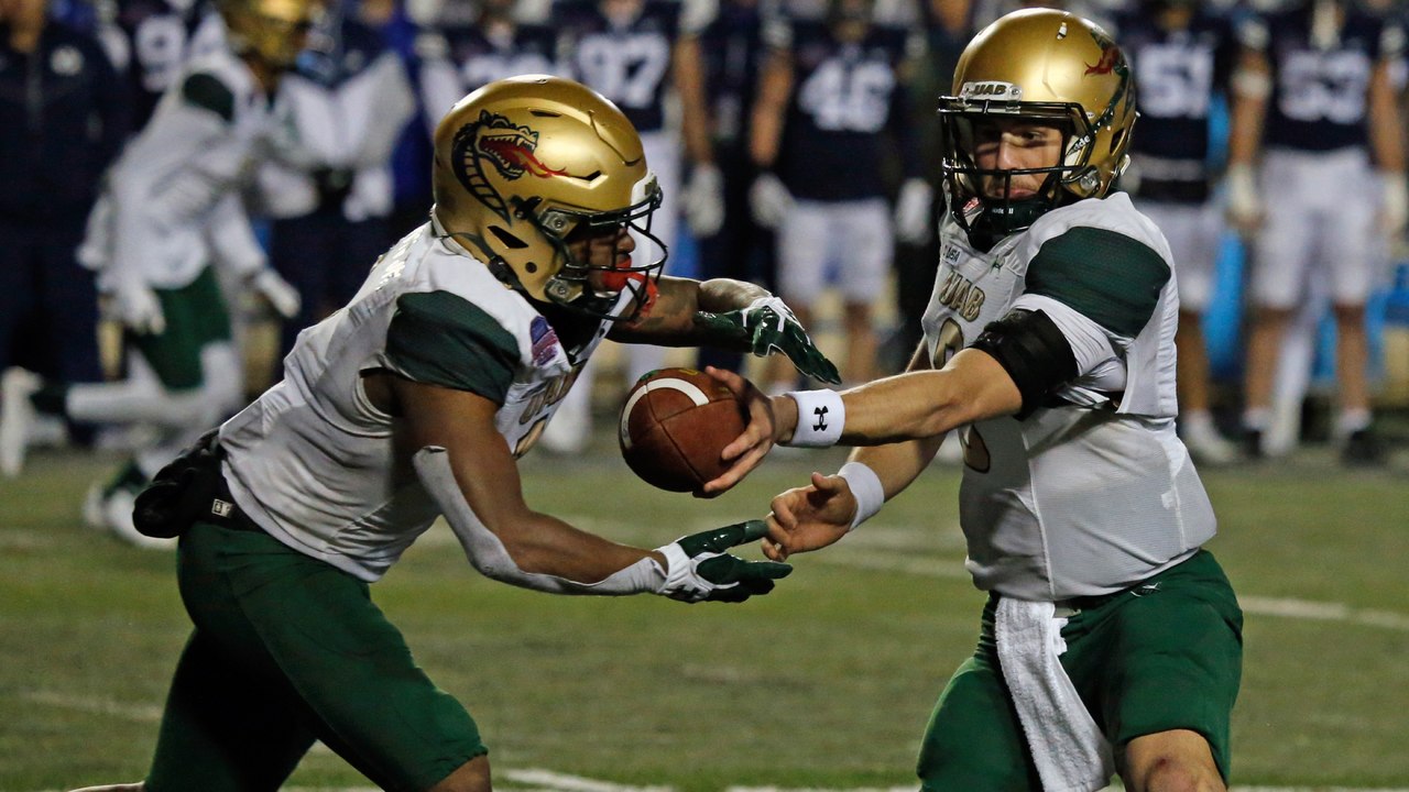 uab-beats-miami-oh-24-20-to-win-the-bahamas-bowl-video-dailymotion