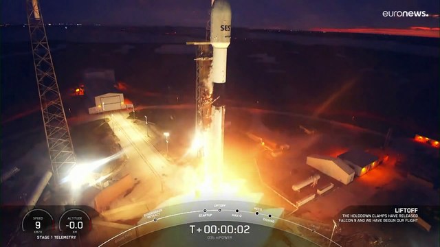 Space X запустила ракету-носитель со спутниками