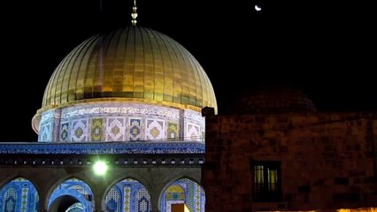 أذان الفجر من المسجد الأقصى وتهاليل 25 رمضان 2013 والهلال يعانق قبة الصخرة المشر_HD