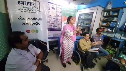 Ahmedabad: दिव्यांगजनों को दिया ड्राइविंग लाइसेंस प्रक्रिया का मार्गदर्शन