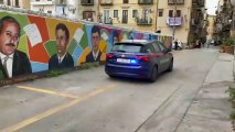 Palermo, i boss arrestati passano davanti al murale dedicato alle vittime della mafia