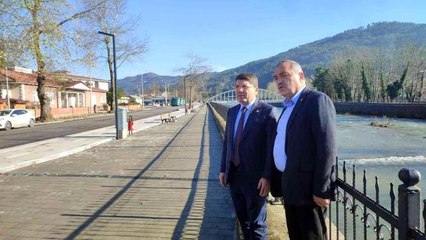 Tunç, "Cumhurbaşkanımızın Siirt'te okuduğu şiirle, İmamoğlu'nun hakimlere hakaretini eş tutamayız"