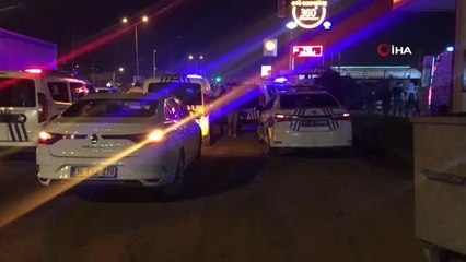 Kaza kavgayı beraberinde getirdi: Önce kaza yaptılar, sonra D-100'ü boks ringine çevirdiler