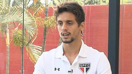 Rodrigo Caio recorda goleada para o Corinthians e cobra fim de vaias a Lucão