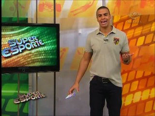 Thiago Oliveira conversa com Dentinho