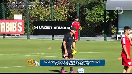 Rodrigo Caio se despede dos companheiros antes de ir para o Valencia