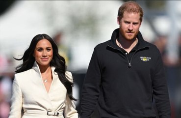 Prince Harry and Meghan Markle wish the public a 'joyful holiday season'