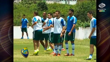 Torcida apoia Palmeiras em treino em Natal