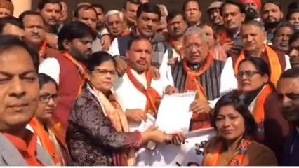 हापुड़: भाजपाइयों ने पाक विदेश मंत्री का फूंका पुतला, जुलूस निकाल कर किया प्रदर्शन