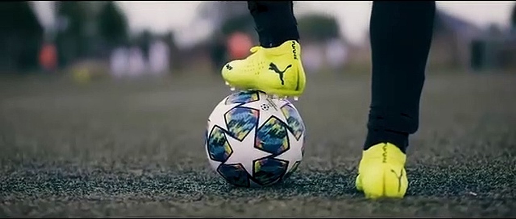 5 features of a GREAT midfielder Improve your skills