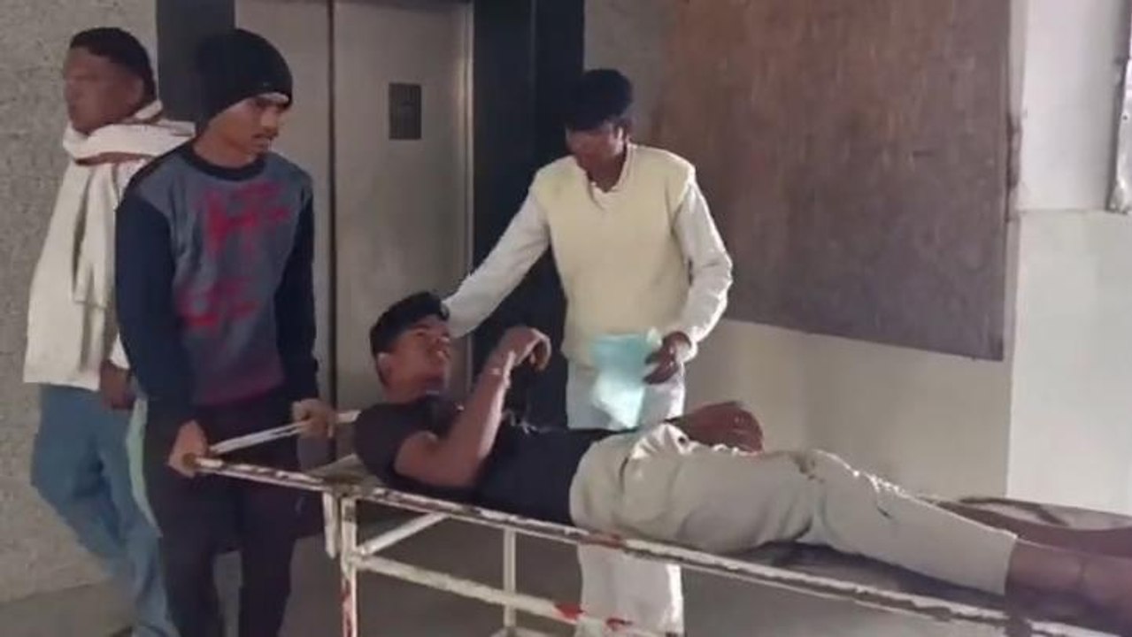 छिंदवाड़ा: मजदूरों से भरी ट्रैक्टर ट्रॉली अनियंत्रित होकर पलटी, 3 घायल