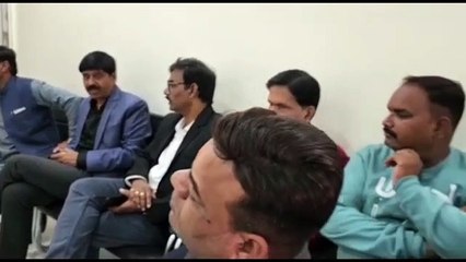 प्रस्तावित ट्रेड लाइसेंस शुल्क के विरोध में व्यापारी, सौंपा ज्ञापन