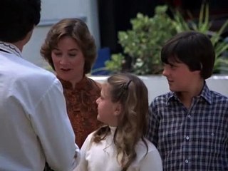 Remington Steele S01E01-Der Chef wird lebendig