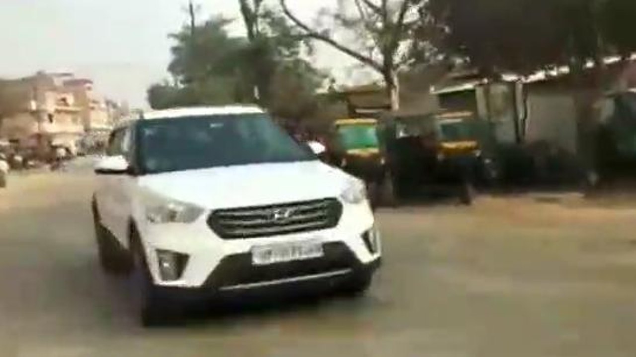 सुलतानपुर: चोरों की बल्ले-बल्ले घर के सामने खड़ी बोलेरो हुई चोरी, पुलिस छानबीन में जुटी