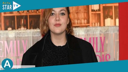 « Ma vie c’est de la merde » : Louane bloquée à l'étranger, elle raconte son horrible mésaventure