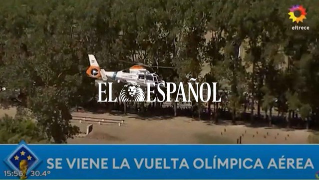 La selección argentina desata la locura en Buenos Aires: gente tirándose de puentes, heridos por caer de semáforos...
