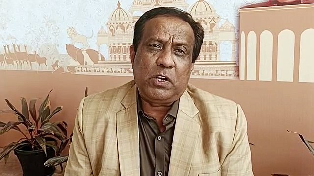 Video सुरेन्द्रनगर के राकेश के फेफड़े सात समंदर पार भरेंगे सांस