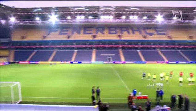 Seleção treina em Istambul para duelo contra Turquia