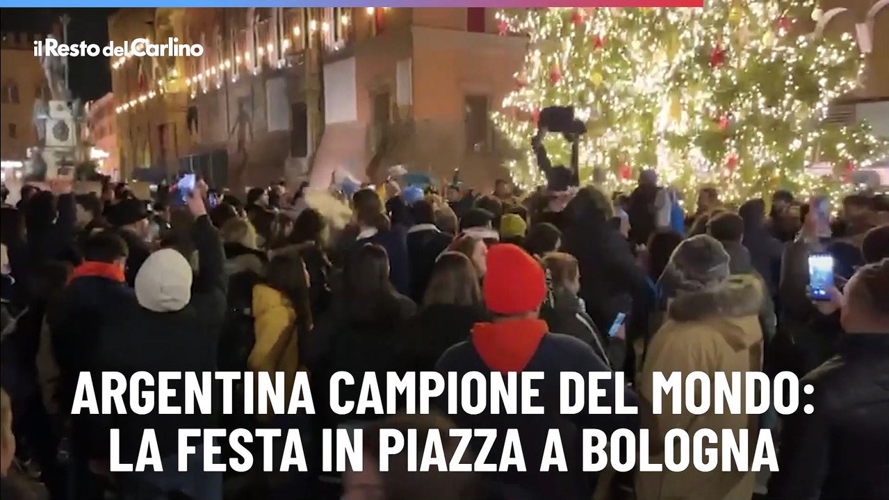 Argentina campione del mondo: la festa in piazza a Bologna