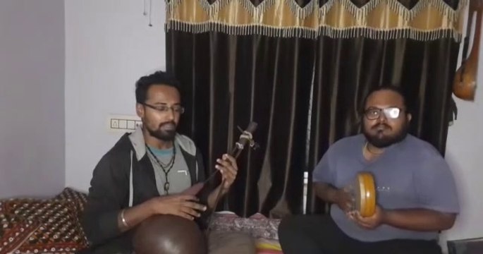 Khachar vitor ochin pakhi... Lalon giti