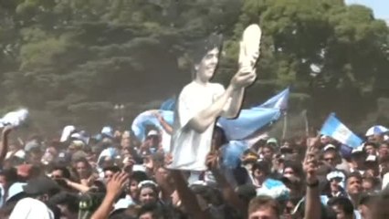 Download Video: Buenos Aires celebra el triunfo en el Mundial con una fiesta histórica en las calles