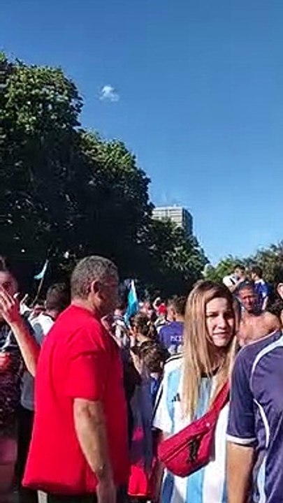 Los festejos coparon la Catedral de La Plata: locura y descontrol
