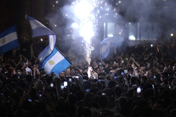 Los seguidores de Argentina celebran la victoria en el Mundial