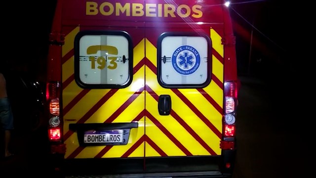 Homem fica ferido ao sofrer queda de motocicleta na Rua Rio da Paz