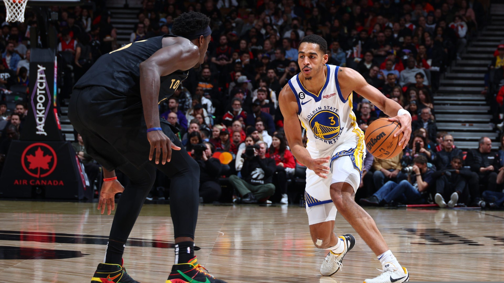 Jordan Poole porte les Warriors à Toronto | beIN SPORTS