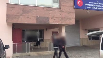 Göçmen kaçakçılığı iddiasıyla 3 şüpheli tutuklandı