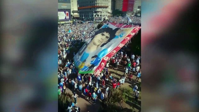 Arjantin Dünya Kupası'nı kazandı, Buenos Aires'te yer yerinden oynadı