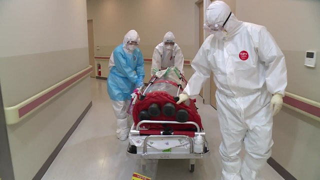 위중증 환자 이틀 연속 500명대...이번 주 실내마스크 해제 시기 발표 / YTN